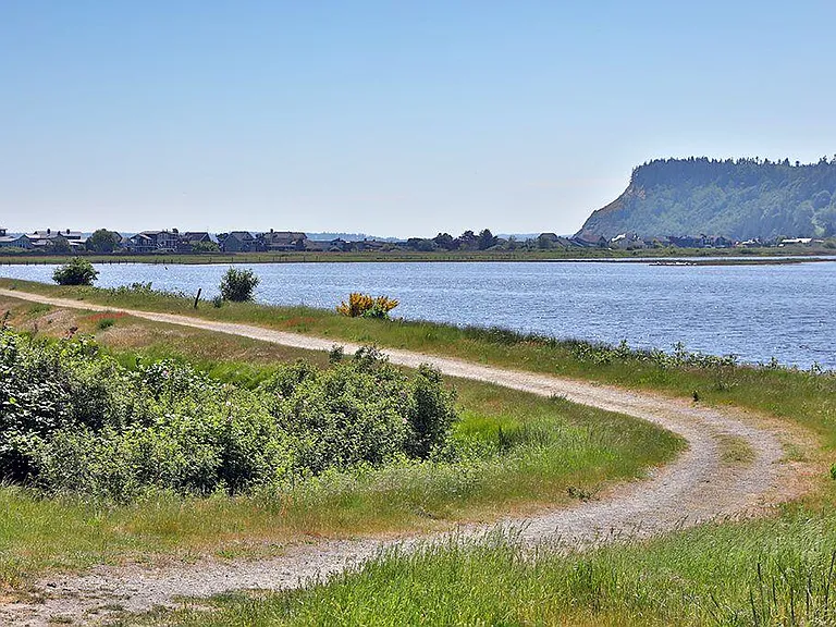 7 minute walk through Deer Lagoon to Puget Sound