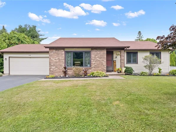 158 Round Pond Ln, Rochester, NY 14626