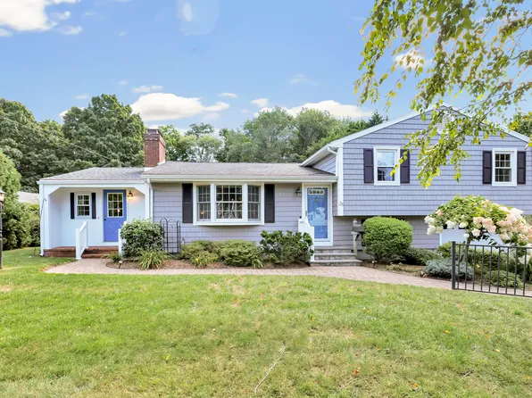 31 Shawmut Avenue, North Haven, CT 06473