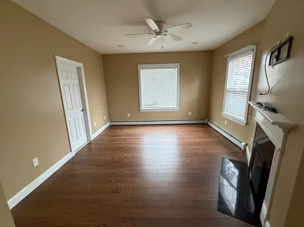 635 Broadway APT 3, Pawtucket, RI 02860
