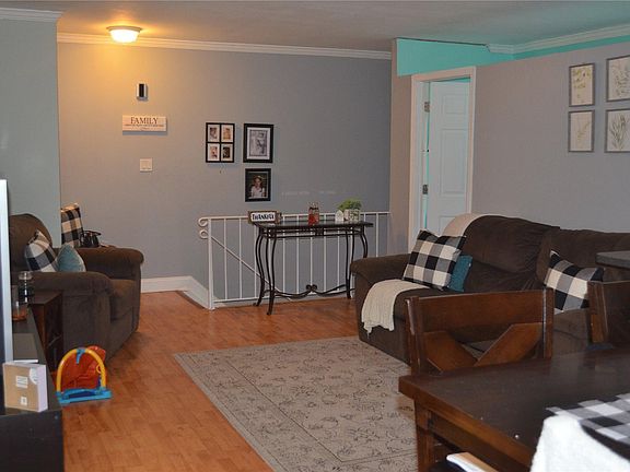 5th image of 30 Houston Ct