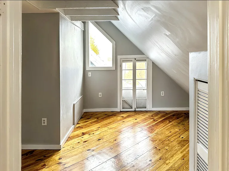 115 Highland Ave #3 — Photo 4