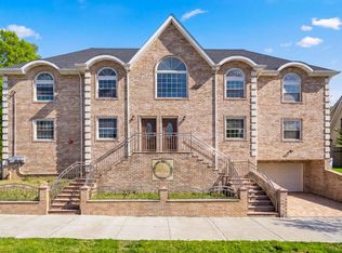 85-02 165th Street, Jamaica Hills, NY 11432