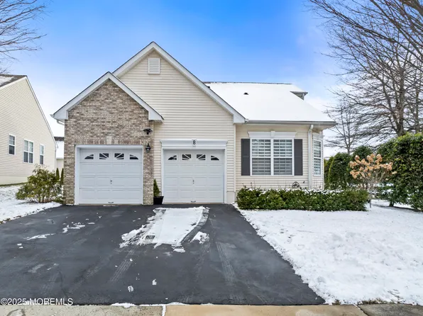 8 Snowberry Lane, Howell, NJ 07731