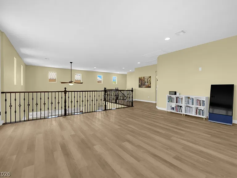 608 Highland Bluff Way — Photo 30