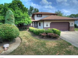 1889 Fulham Dr, Mayfield Heights, OH 44124