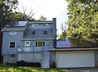 255 High Ridge Rd, Dingmans Ferry, PA 18328