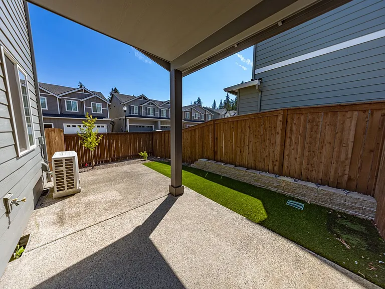 4255 S Waters Edge Way — Photo 2