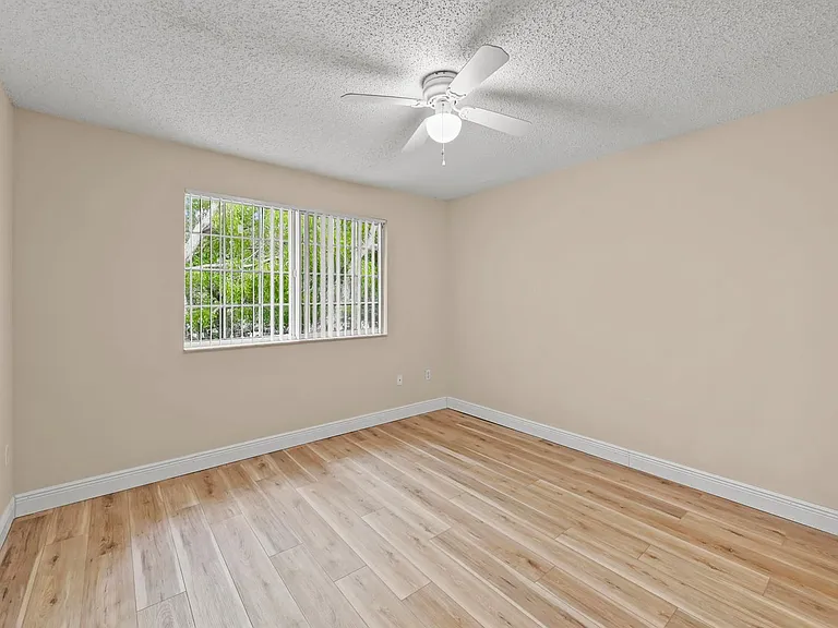1100 Crestwood Ct S #1109 — Photo 18
