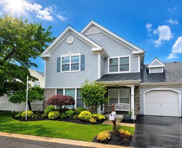 82 Kate Circle, Middle Island, NY, 11953