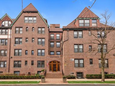 6 Burns Street #318, Flushing, NY, 11375