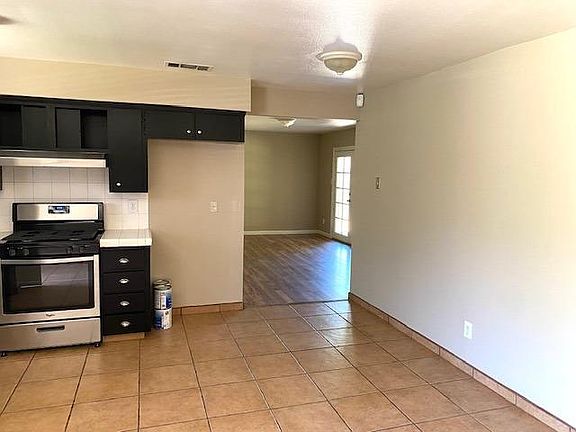 4th image of 5863 E Saginaw Way