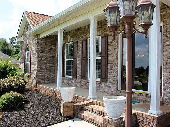 3rd image of 253 Hathersage Dr