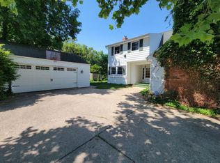2033 Portage Ave, South Bend, IN 46628