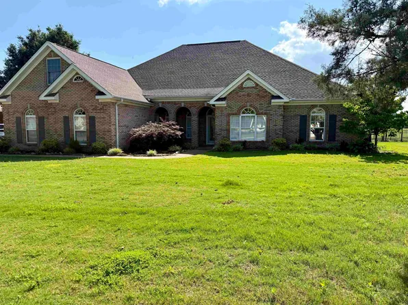 217 Cottonwood Run, Florence, AL 35630