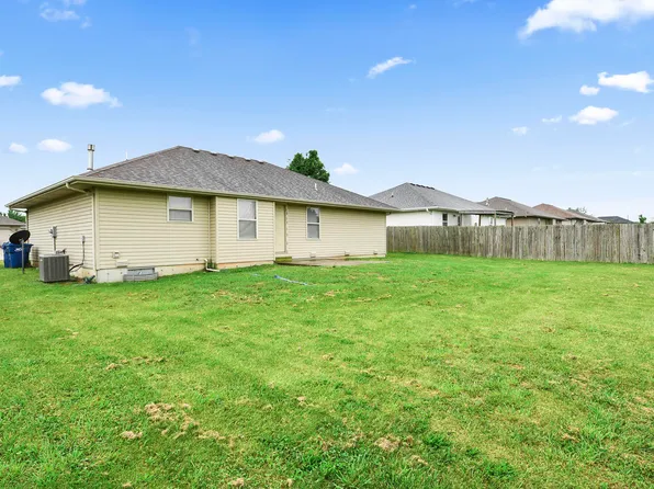 734 E Logan Street, Rogersville, MO 65742