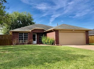3445 Van Ness Dr, Alvin, TX 77511