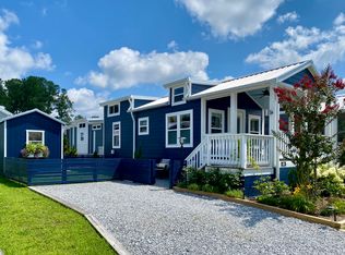 49 Skipping Stone Ln, Flat Rock, NC 28731