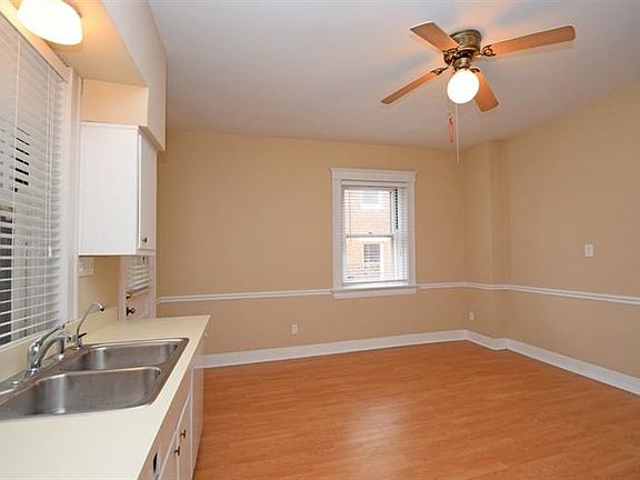 4th image of 3633 Zumstein Ave