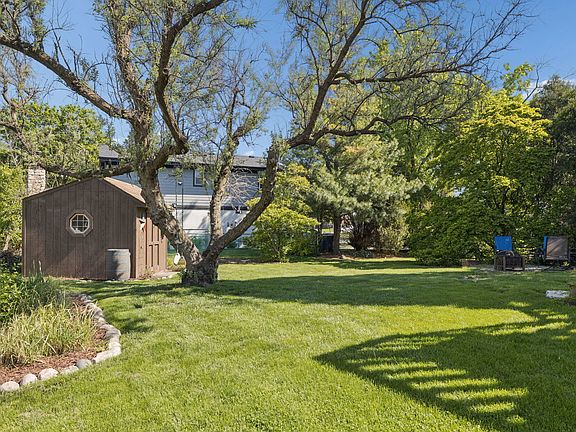 5th image of 8638 W Sun Valley Dr