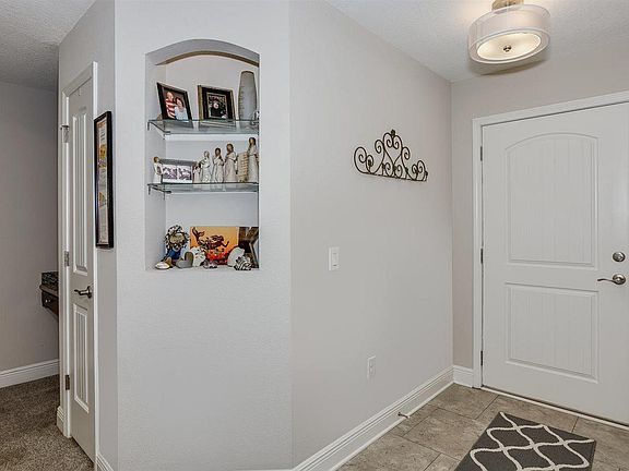 5th image of 240 Jeffery Ln