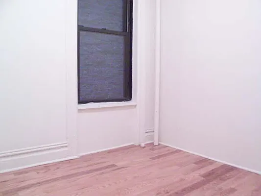 Rented by DSA Realty Midtown West | media 27