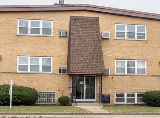 8625 Grand Ave APT 22, River Grove, IL 60171