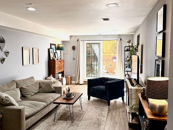 2nd image of 1320 R St NW APT 2