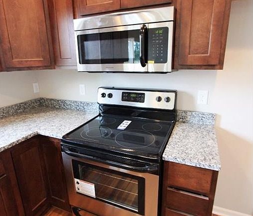 3rd image of 5850 Pine Ct