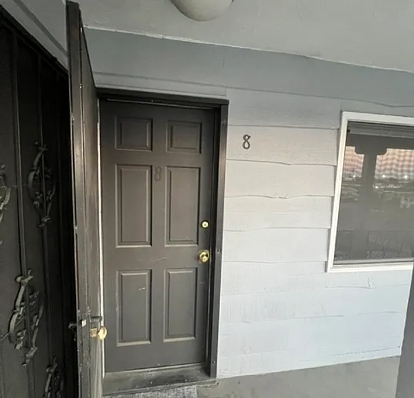 4006 Ingraham St #8 — Photo 9