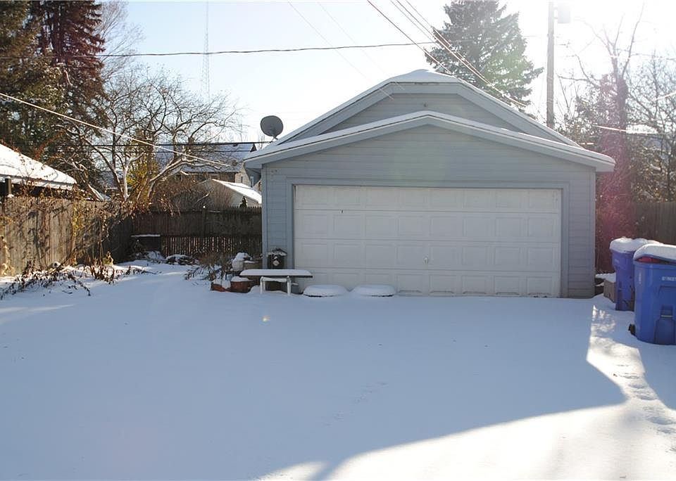 2nd image of 87 Macbeth St