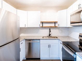Stoneside Apartments, Kansas City, MO 64118