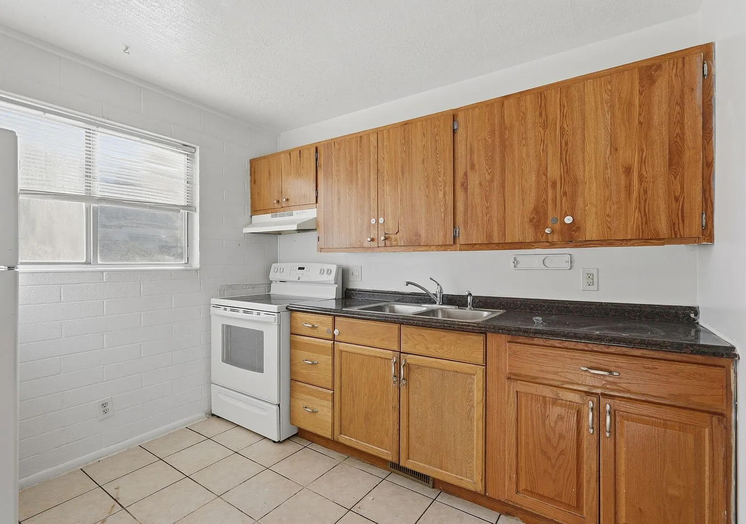 Eccles Avenue Apartments — Photo 4