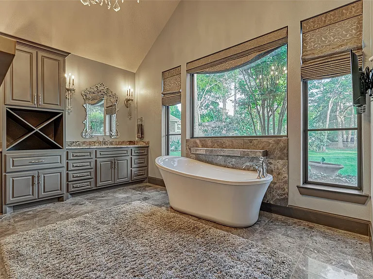 39 Wycliffe Dr — Photo 28