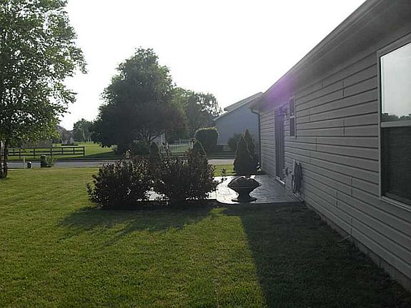 4th image of 2650 Huntington Dr