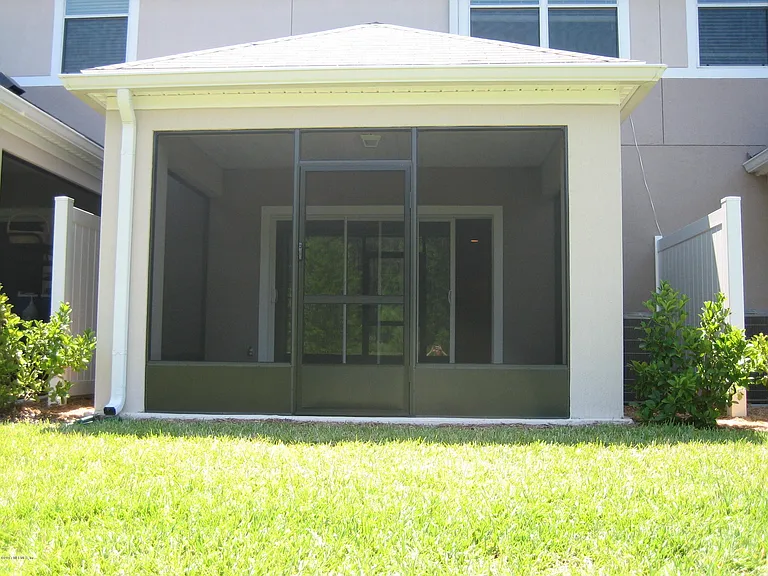 5973 Pavilion Dr — Photo 30