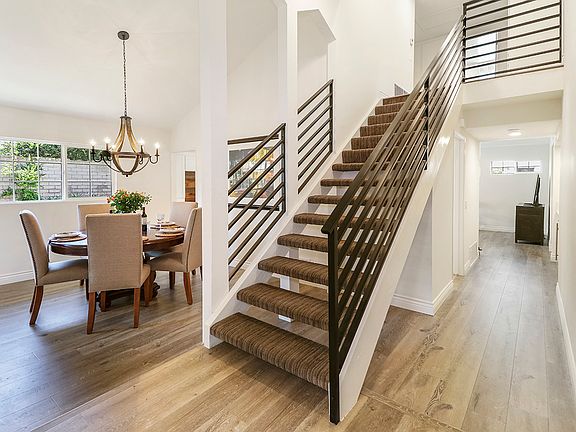 5th image of 1521 Covington Ave