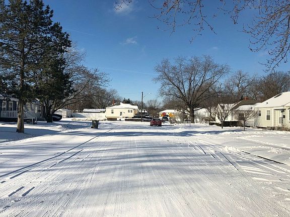 4th image of 5213 E 20th Pl