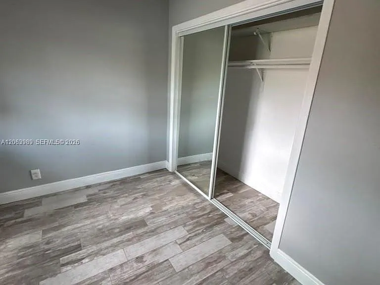 2020 NE 33rd St #2020 — Photo 12