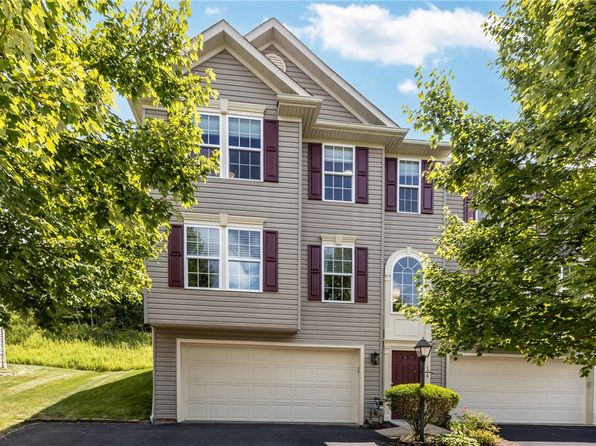 106 Broadstone Dr