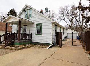 81 26th Ave SW, Cedar Rapids, IA 52404