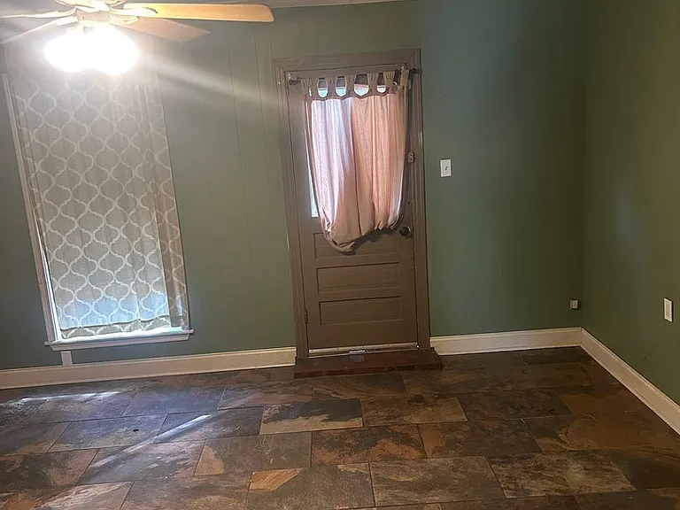 112 Redwood Dr — Photo 6