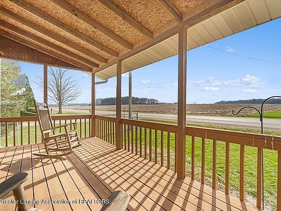 2nd image of 2304 N Chester Rd