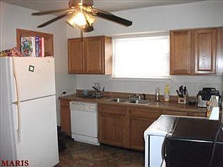 5th image of 3418 Pine Grove Ave