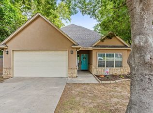1112 W Ball St, Weatherford, TX 76086