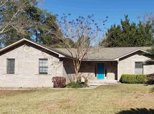 74 Willow Run, Defuniak Springs, FL 32435