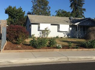405 Stowers Rd, Molalla, OR 97038
