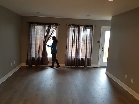 3rd image of 73 Winterton Ct