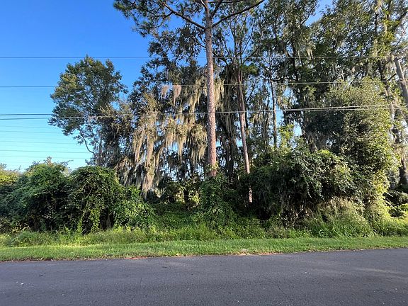 5th image of 262 Toms Road