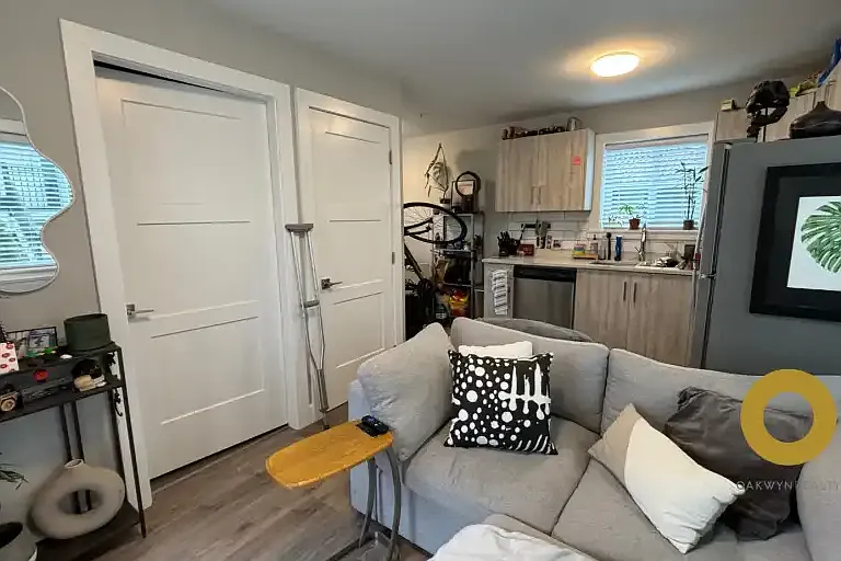 2554 Venables St #1A — Photo 11